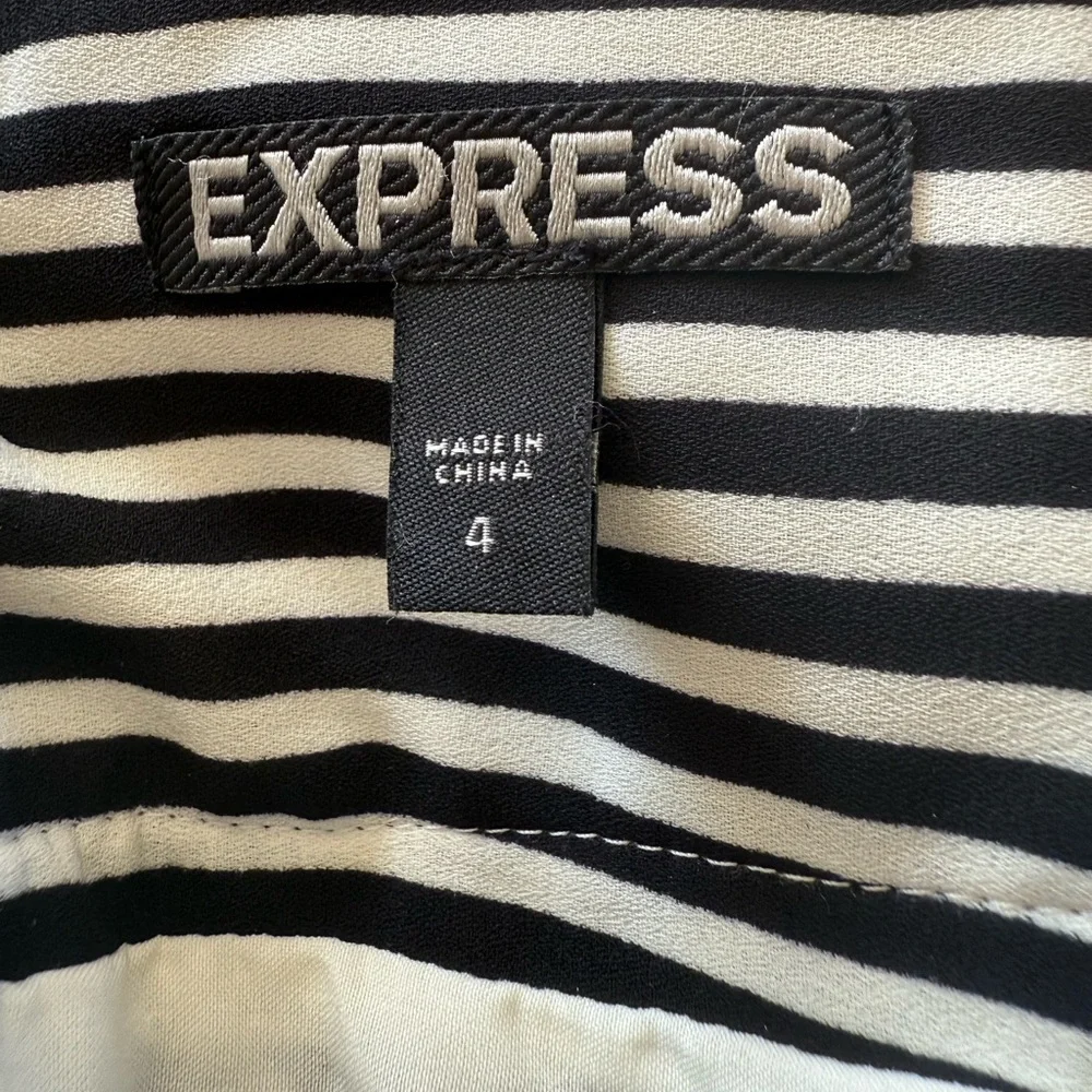 Express Black and White Striped‎ Ruffle Mini Skirt with adjustable tie Y2K style
